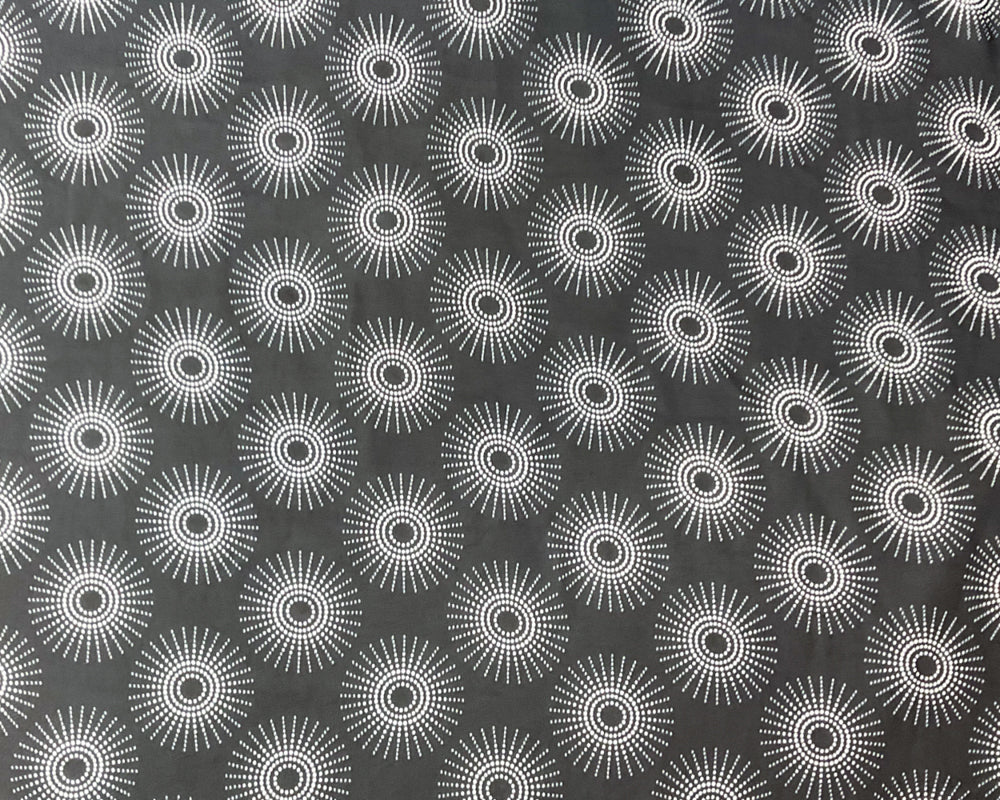 3 YD PC-Black-White Poly Abstract Printed Chiffon Woven Fabric - Image 3