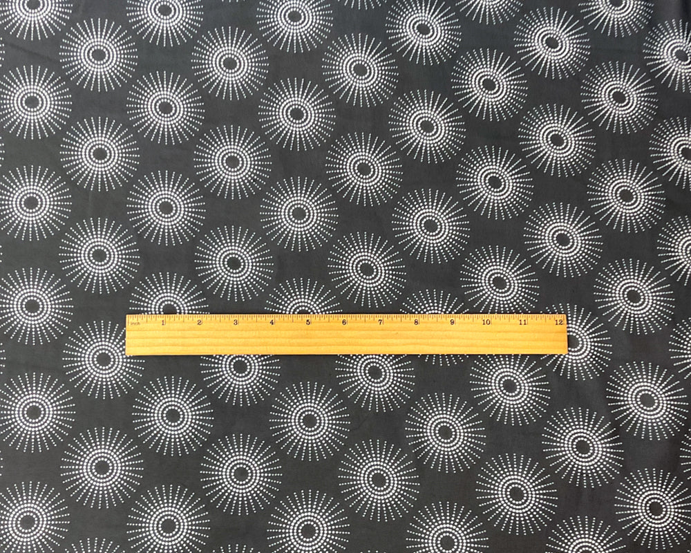 3 YD PC-Black-White Poly Abstract Printed Chiffon Woven Fabric - Image 4