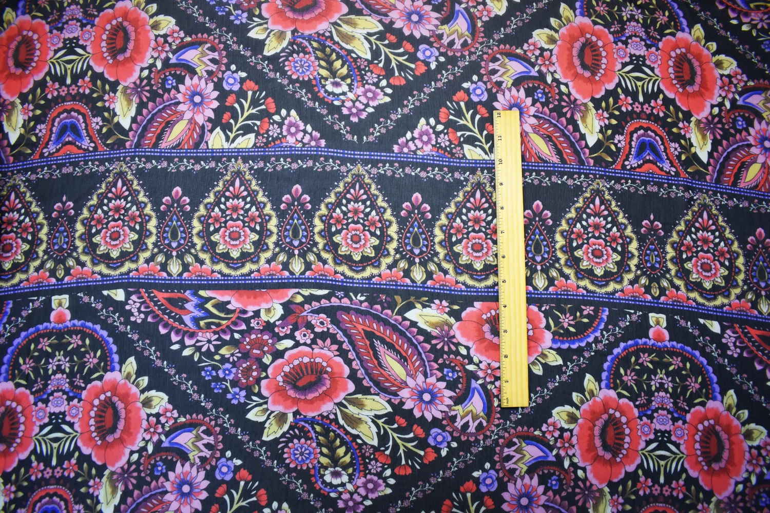 Black-Pink-Multi Poly Floral Printed Crinkle Yoryu Chiffon Woven Fabric - Image 4