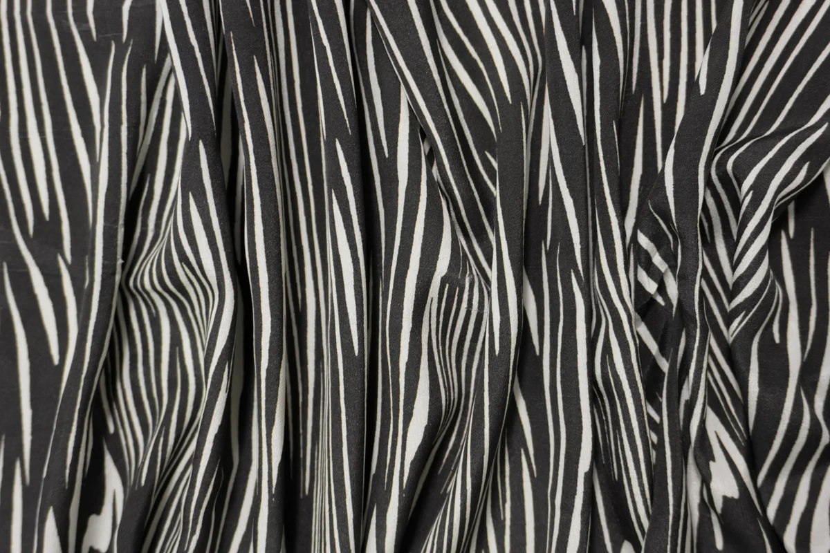 Black Silk Abstract Printed Crepe De Chine Woven Fabric - Image 3