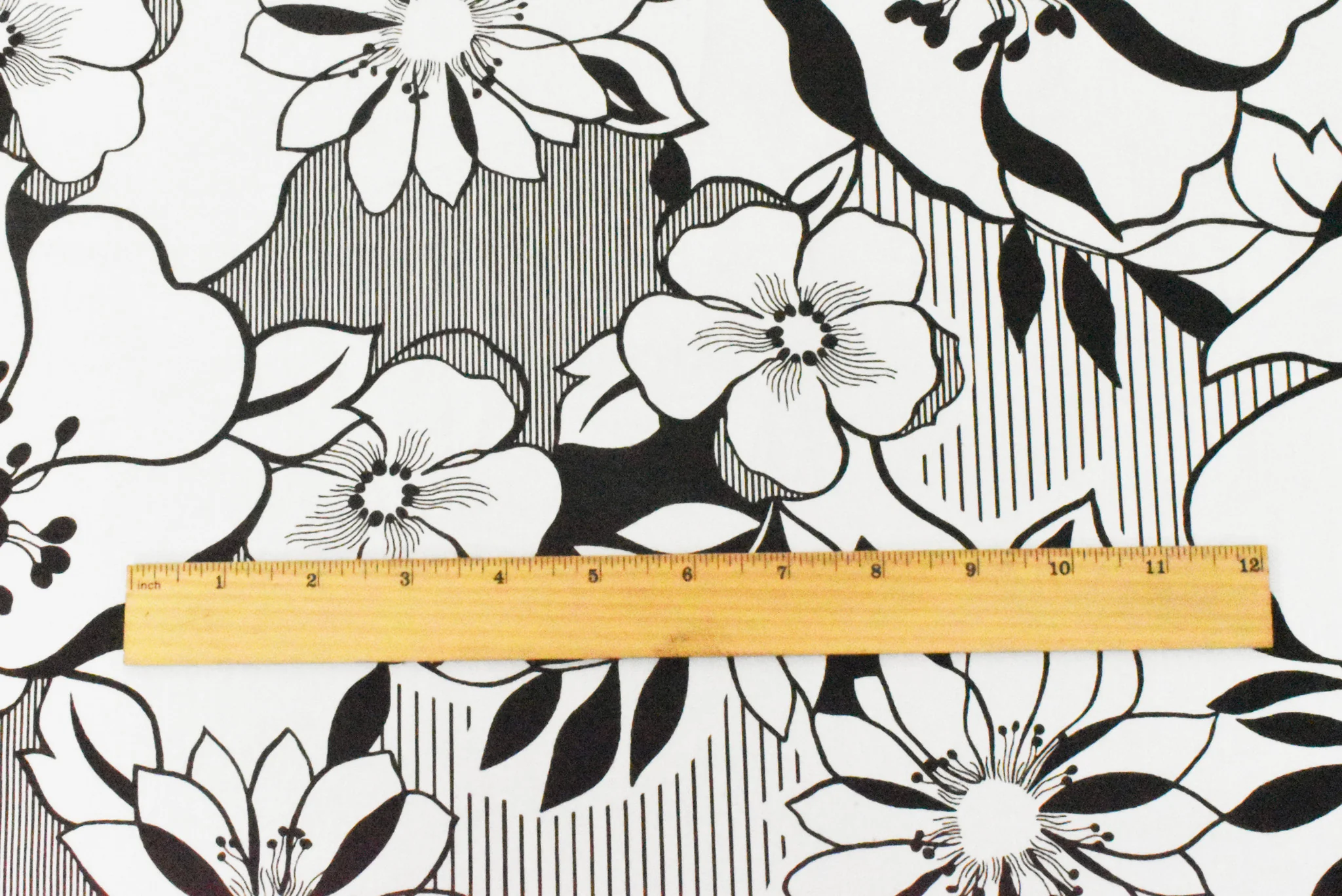 Black-White Floral Printed Stretch Cotton Spandex Poplin Woven Fabric - Image 5