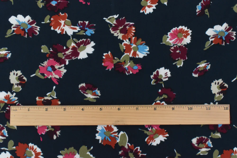 Blue-Red-Multi Floral Printed Poly Momie Woven Fabric - Image 4