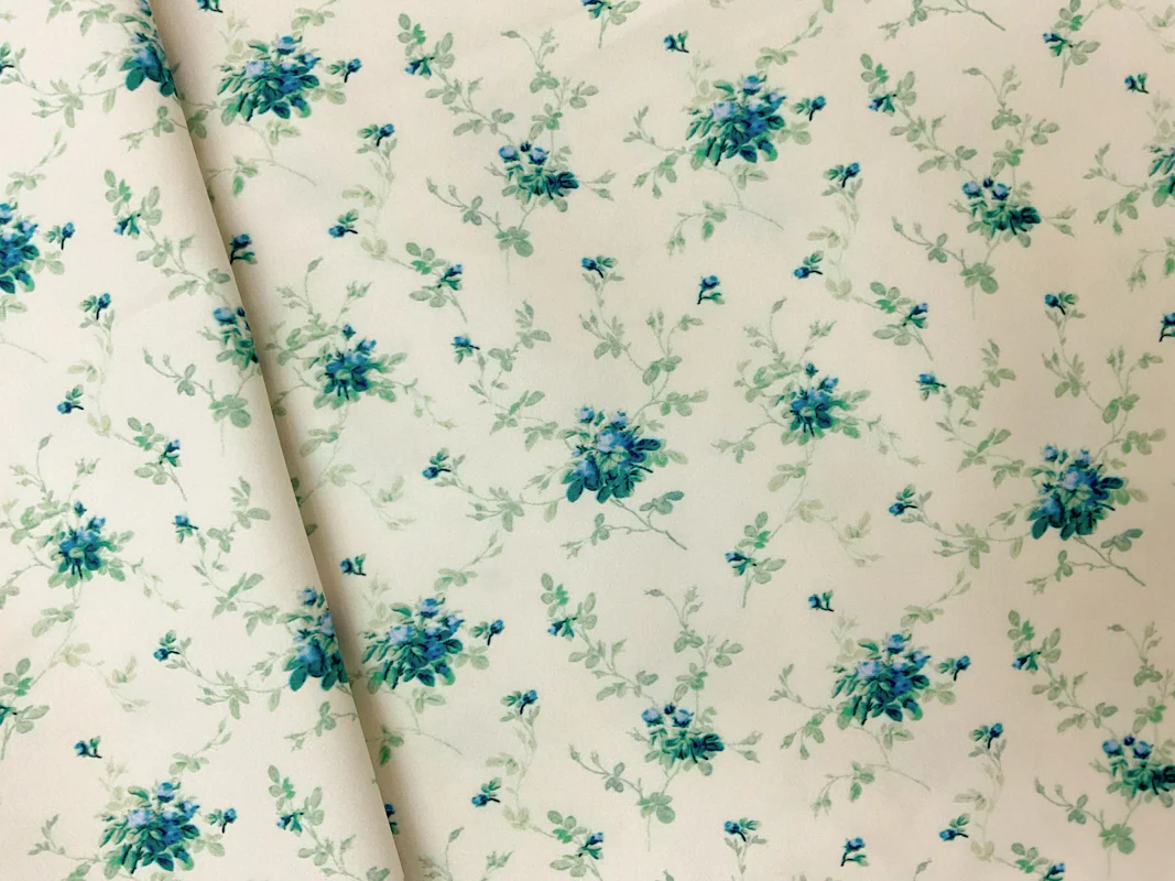 Ivory-Blue-Muilti Floral Printed Board Short Woven Fabric - Image 2