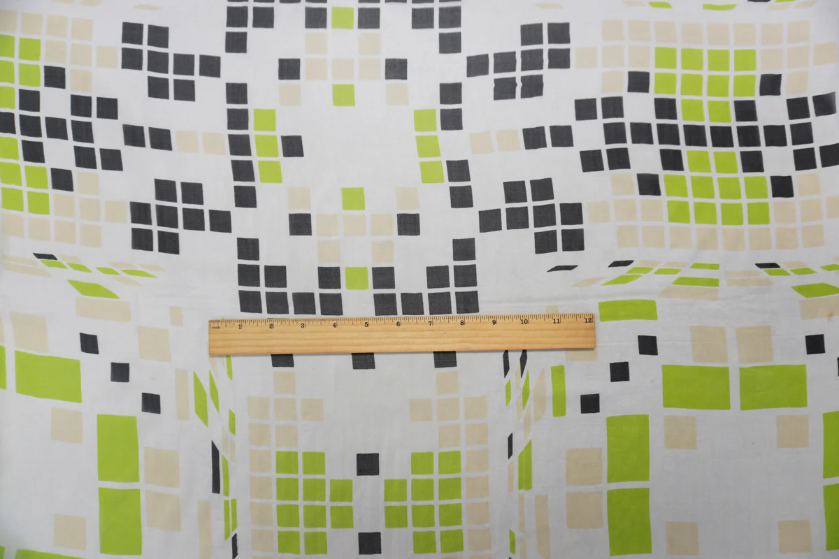 Ivory-Multi Silk Geometric Square Printed Chiffon Woven Fabric - Image 5