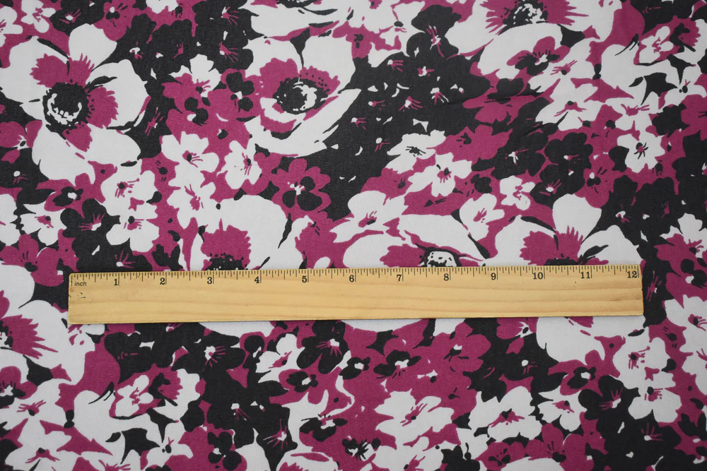 Magenta-Black-White Floral Printed Poly Chiffon Woven Fabric - Image 4